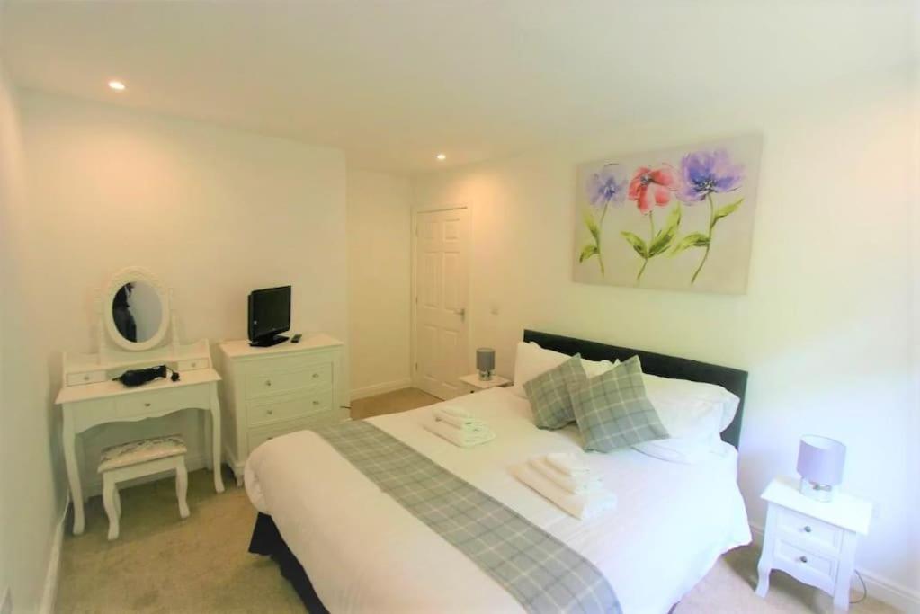 Beautiful Loch Side Apartment With Panoramic Views Fort William Bagian luar foto